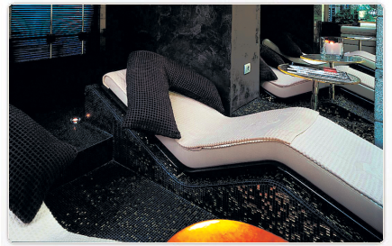 leżanka leżaki SPA wellness sauny łaźnie parowe baseny