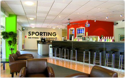 szafki basenowe HPL, szafki do przebieralni HPL, HPL, baseny, przebieralnie,  hale sportowe