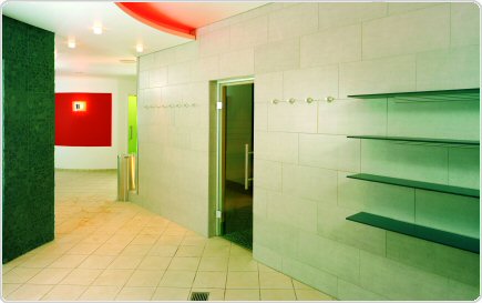 szafki basenowe HPL, szafki do przebieralni HPL, HPL, baseny, przebieralnie,  hale sportowe