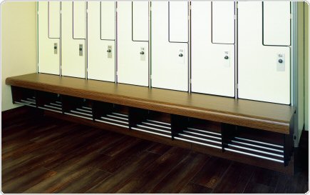 szafki basenowe HPL, szafki do przebieralni HPL, HPL, baseny przebieralnie, hale sportowe,